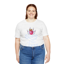 Load image into Gallery viewer, Queen of the Lanes (Tshirt 126)